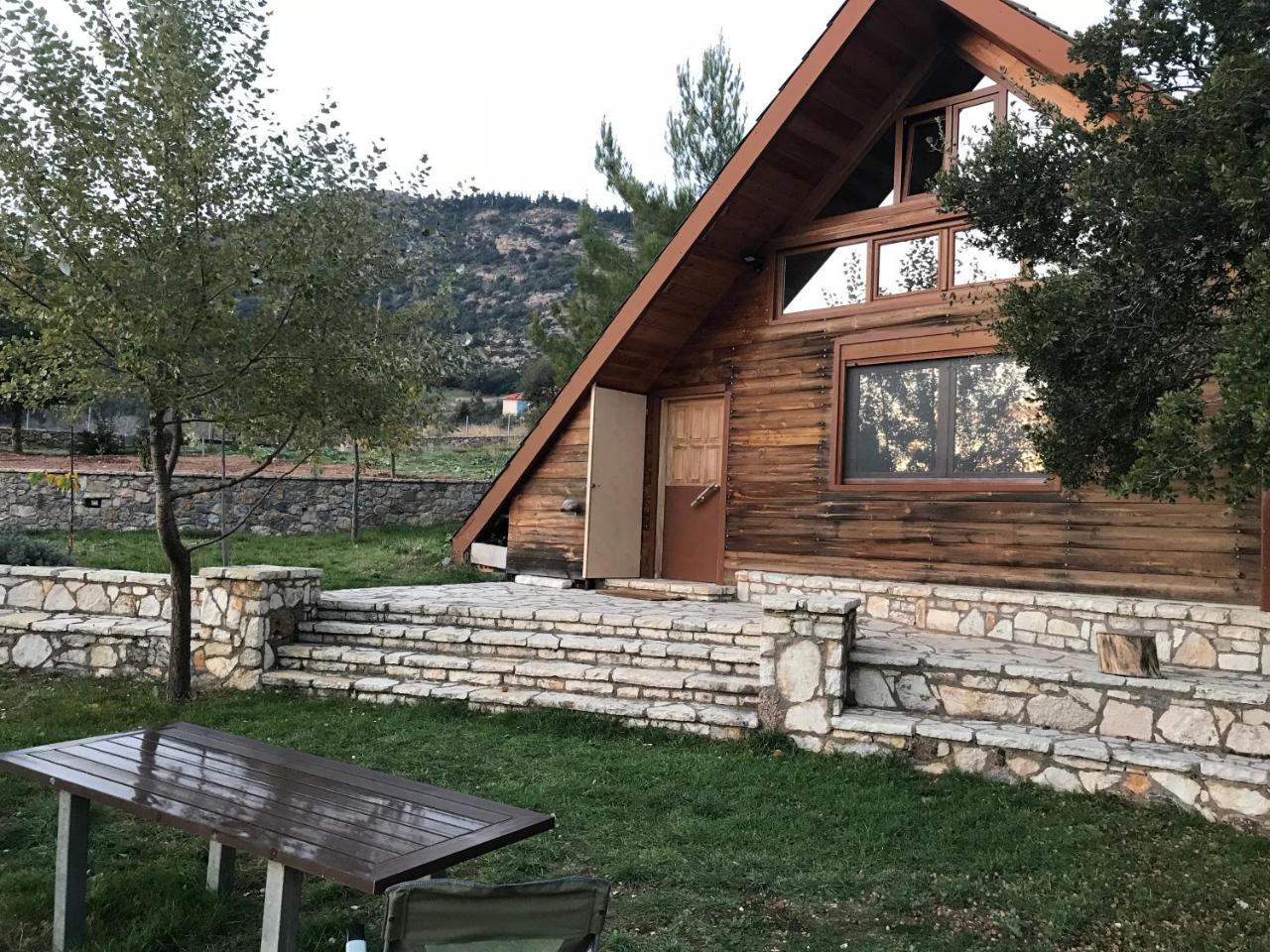 Chalet In The Forest Kalavryta Exterior photo