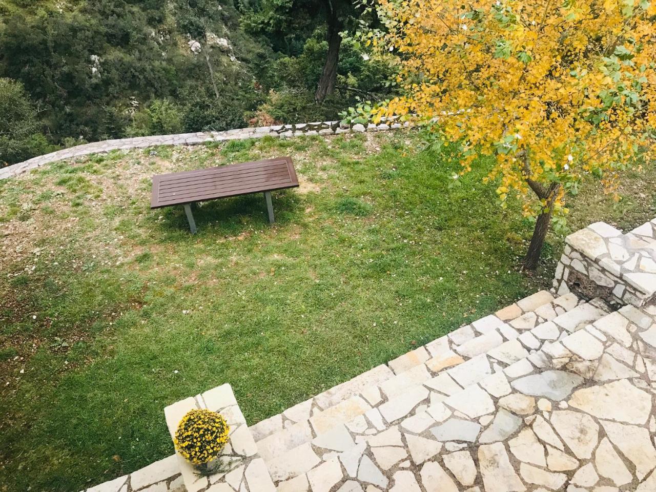 Chalet In The Forest Kalavryta Exterior photo